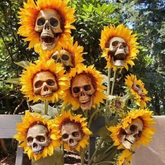 Skull Sunflower Garden Decor: Must-Have Spooky Halloween Yard Art